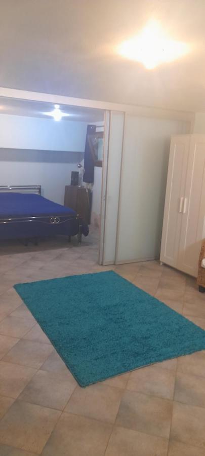 Brezza Di Mare Appartamento In Villa Con Giardino E Spiaggia ,Casa Vacanze Al Mare Куарту-Сант'Елена Екстер'єр фото